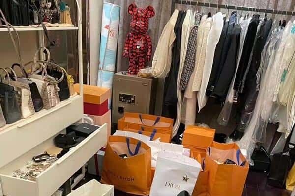 金华回收一线品牌衣服